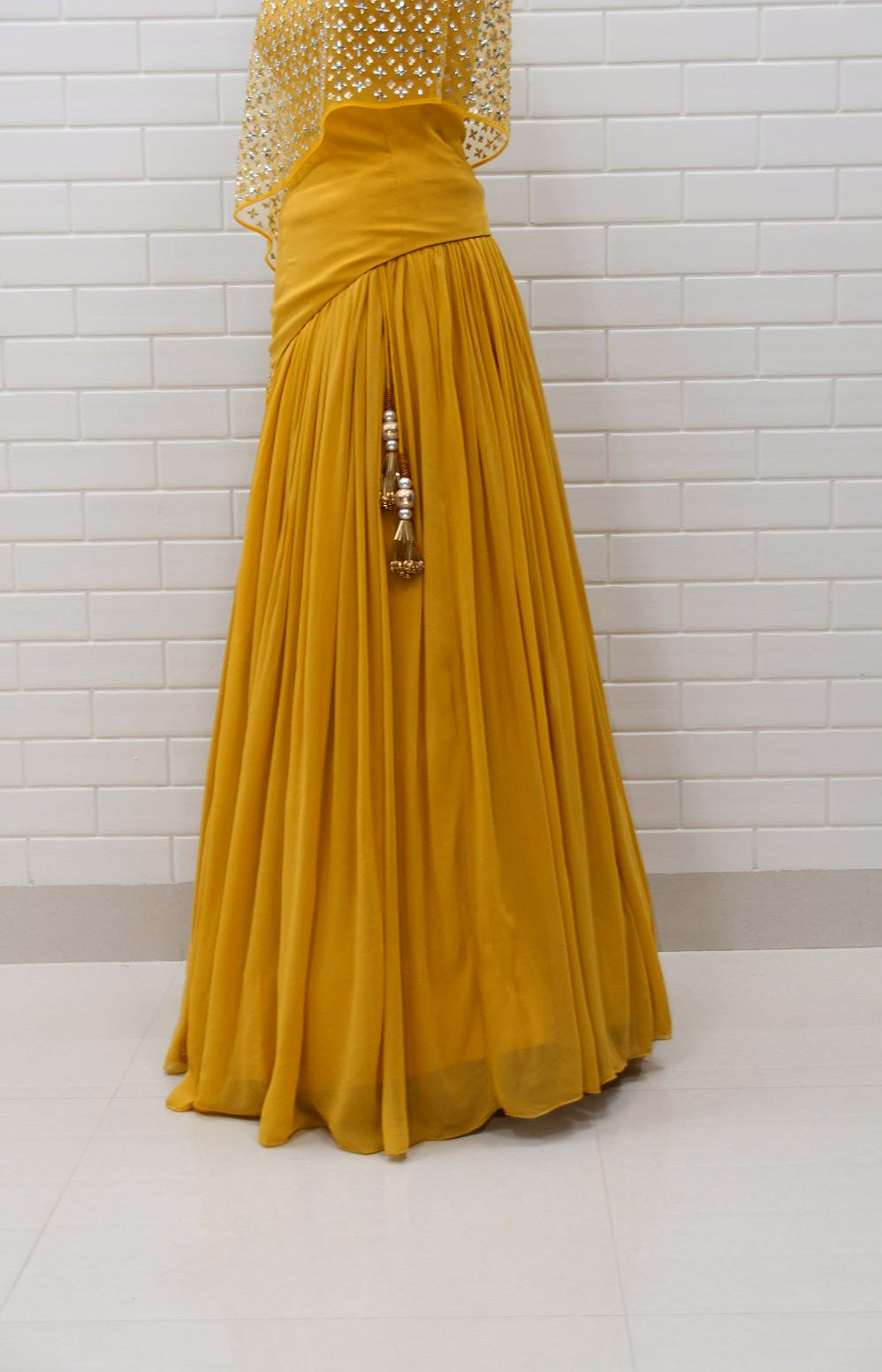 Amazon.com: AASK Girl's|Women's Classic Stretchy All Time Trendy Pleated  Skirt|Western Skirt |midi Skirt| plited Lehenga Wedding Ghaghra, Yellow, L  : Clothing, Shoes & Jewelry